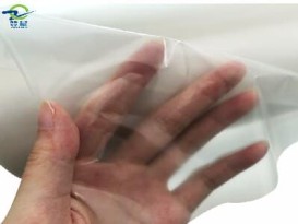 tpu磨砂薄膜耐高溫環(huán)保流延戶外防水透氣手袋塑料霧面膜